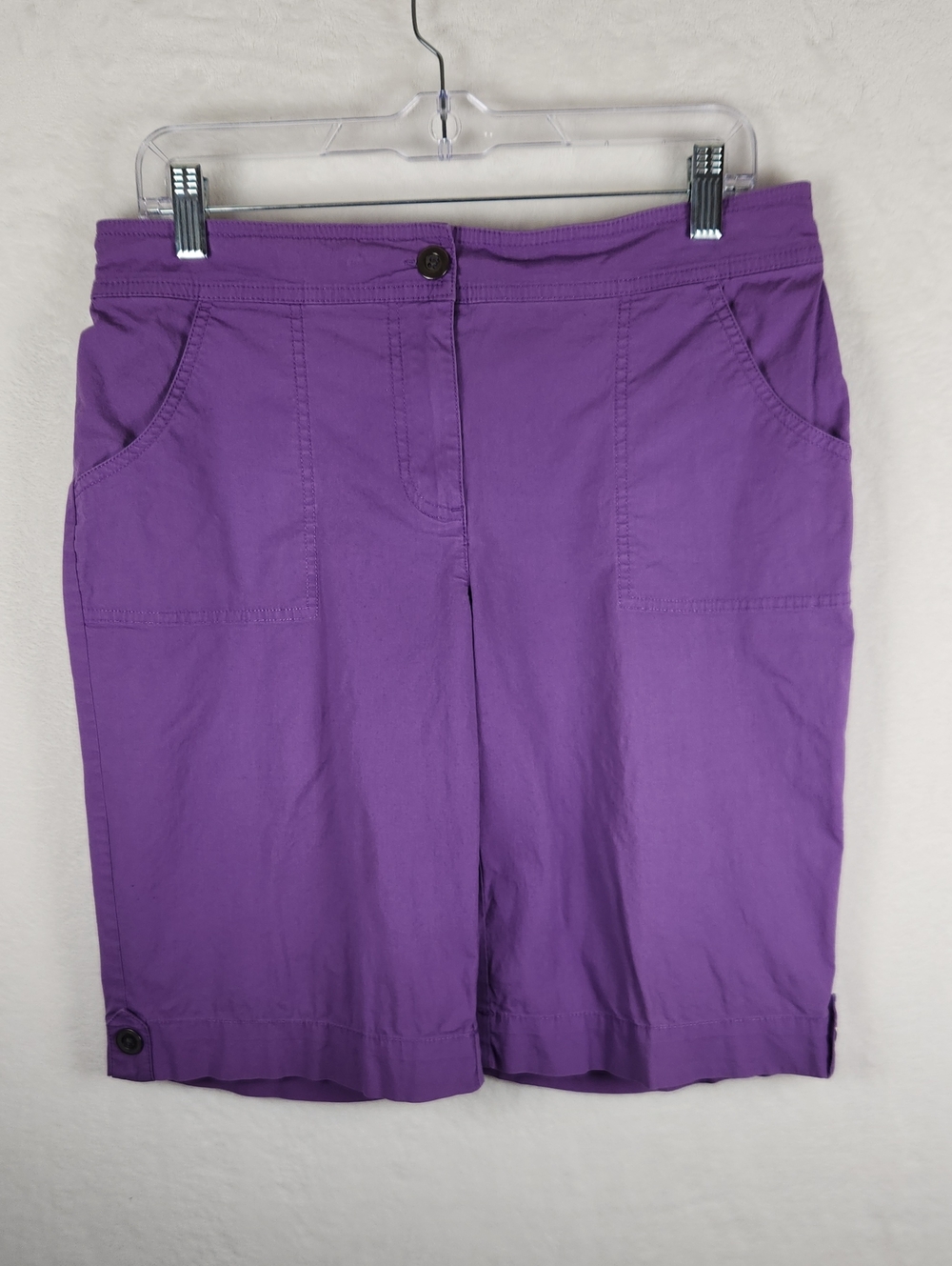 Chico's Purple Bermuda Knee-Length Shorts Women's Size S / 6 / Chico's Size 0.5